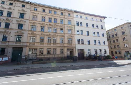 Halle Apartment | FullHouse - Halle - T28 - Wolf Apartment