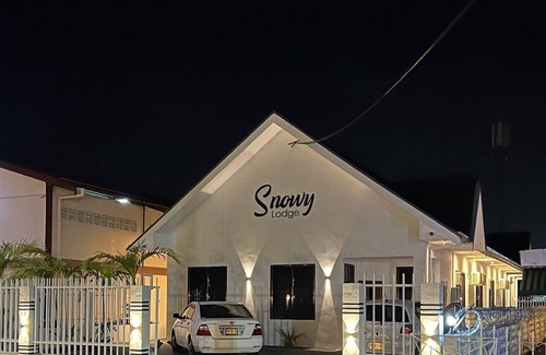 Paramaribo Apartment | Fully airconditioned & luxurious apartments – Snowy Lodge – Garden View!