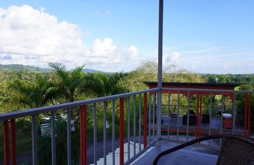 Playa Hermosa Apartment | Fully equipped 2-bedroom apartment in Playa Hermosa with WiFi, AC and parking