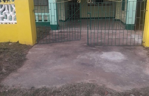 Boscobel House | Fully equipped and furnished 3 Bedroom Bungalow, prime North Coast location