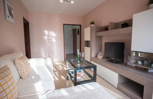 Alicante Apartment | Fully equipped apartment, very sunny and 1 km from the center of Alicante.