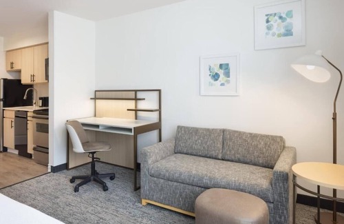 Westshore Hotel | Fully Equipped Kitchen in Modern Suite with Airport Shuttle and Swimming Pool