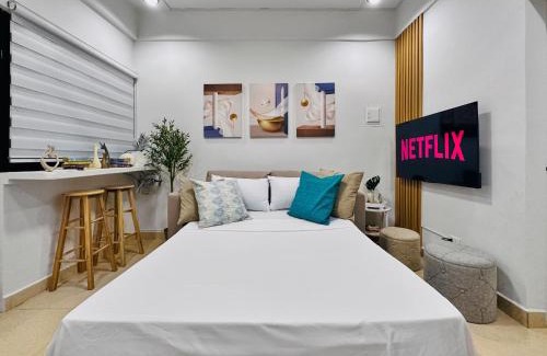 Manoc-Manoc Apartment | Fully Furnished 1BR with Kitchen - 20 secs walk to the Beach - Newly Renovated