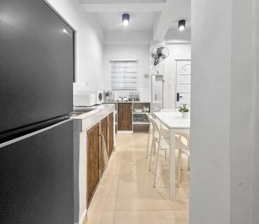 Manoc-Manoc Apartment | Fully Furnished 1BR with Kitchen - 20 secs walk to the Beach - Newly Renovated