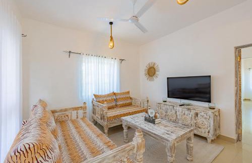 Manyimbo Apartment | Fully Furnished 2 Bedroom Apartment along Diani Beach Road