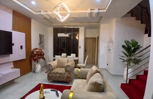 Ishara Apartment | Fully Furnished and Serviced 4Bedrooms Duplex