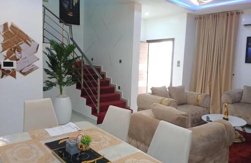 Ishara Apartment | Fully Furnished and Serviced 4Bedrooms Duplex