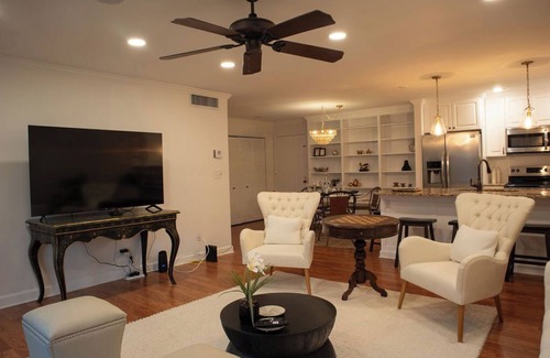 Charlotte Apartment | Fully Furnished Corporate Housing in Prestigious Myers Park Area Charlotte, NC
