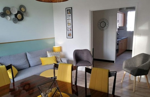 Montlucon Apartment | Fully renovated 6-person apartment