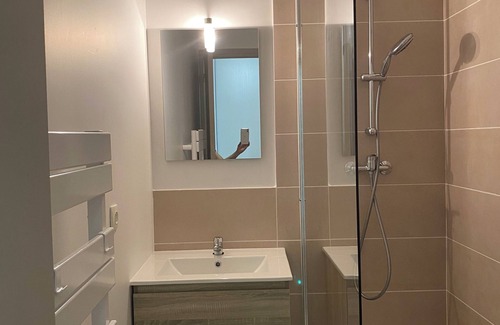 Mondragon Apartment | Fully renovated T4 apartment in gated community