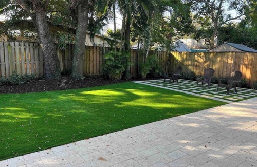 Sailboat Bend Apartment | Fully renovated - 12ft island - 1.2G Wifi