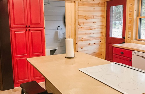 New Era House | Fully Restored Lakefront Cabin on Stony Lake