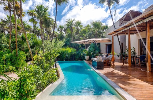 Chacchoben House | Fully serviced luxury beachfront villa in Tulumnn