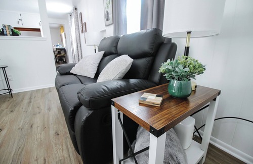 Wichita House | Fully Stocked W/Amenities - King Bed W/W&D!