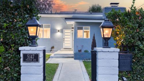 Sherman Oaks House | Fulton I by AvantStay Modern Haven in Downtown
