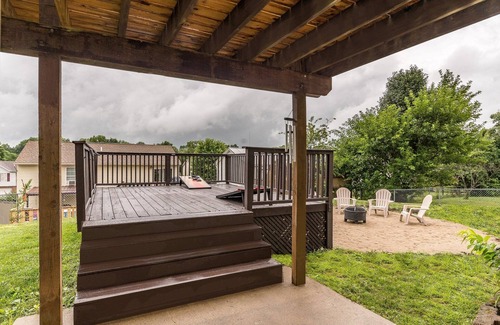 Dry Ridge House | Fun 3 Bedroom Home with Gameroom near Ark!