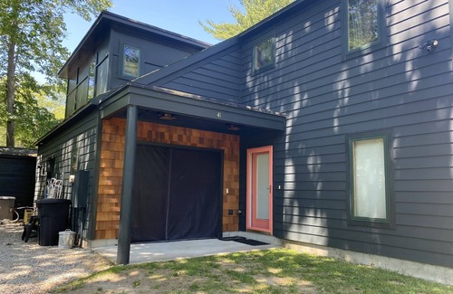 Sebago House | Fun family Sebago Lake get away