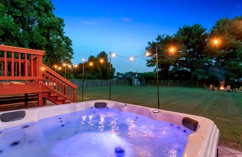Spring Hill House | Fun-Filled Stay: Game Room*HOT TUB*