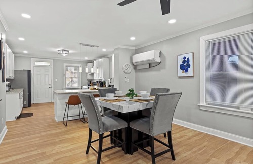 Gravois Park House | Fun Game Room & Theater, Walk to Dining & Music