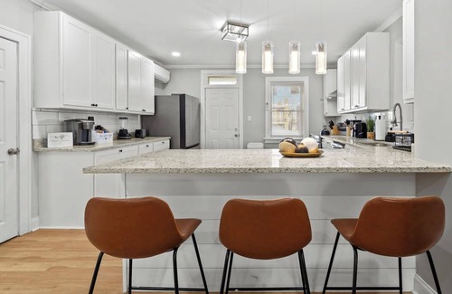 Gravois Park House | Fun Game Room & Theater, Walk to Dining & Music