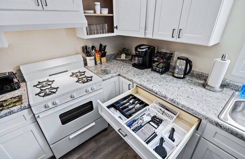 Boulder Hill House | Fun, Spacious & Handicap Accessible – Ideal for Families & Crews