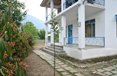 Manali House | FURAHA , Himalayan Villa Retreat, Manali