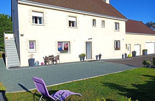 Les Moitiers-d'Allonne Apartment | Furnished apartment 50 m 2 for 4 pers. max 1500 m from the Hatainville beach.