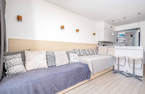 Antibes Old Town Apartment | Furnished air-conditioned apartment with panoramic terrace & a parking