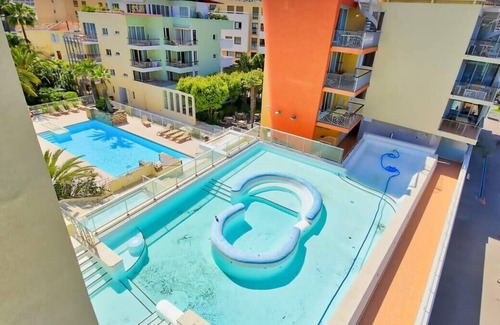 Antibes Old Town Apartment | Furnished air-conditioned apartment with panoramic terrace & a parking