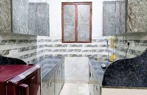 New Delhi Apartment | Furnished Apt Action Balaji Hospital Paschim Vihar