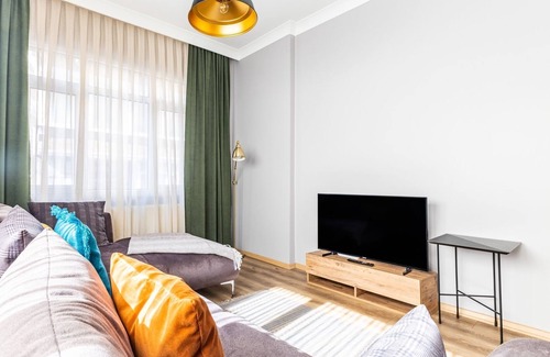 Esentepe Apartment | Furnished Cozy Flat Near Metrocity in Sisli