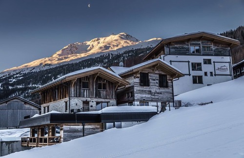 Soelden Apartment | FW Ötztal Alps - top location on the ski slope with a fantastic view