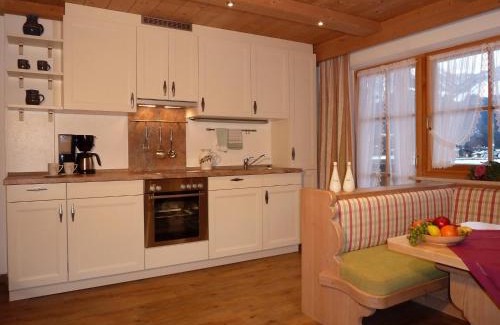 Oberschonau Apartment | Gästehaus Almblick