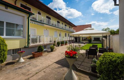 Morbisch am See House | Gästehaus - Doris - Wenzl