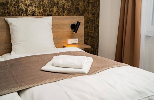 Estenfeld Hotel | Gästezimmer nahe Würzburg - schöne, saubere & preiswerte Zimmer, an der A7
