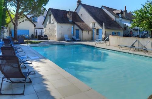 Dame-Marie-les-Bois House | Gîte 15 Personnes Avec Piscine