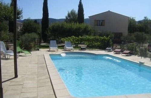 Cheval-Blanc Apartment | Gîte 2 pers "Les Oliviers du Petit Saint-Julien" in the Luberon -Vaucluse 84