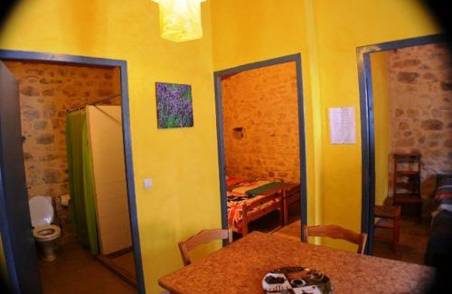Grospierres Apartment | Gîte #20, 6 Pers, Domaine De Ribiere