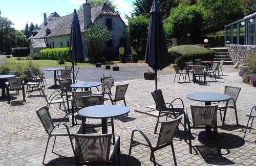 Montpeyroux House | Gîte 4 Pers Piscine au Domaine du Golf de Laguiole