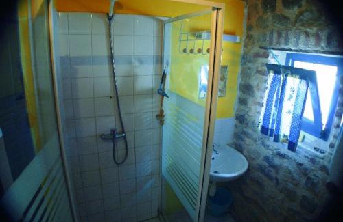 Grospierres Apartment | Gîte #6, 4 Pers, Domaine De Ribiere