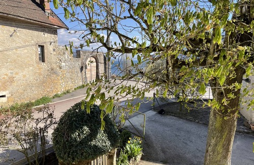 Chindrieux House | Gîte Au Bout du Lac in Chatillon, Chindrieux