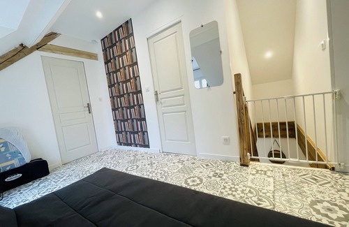 Saint-Germain-du-Puy House | Gîte au Domaine la Grange des Saveurs