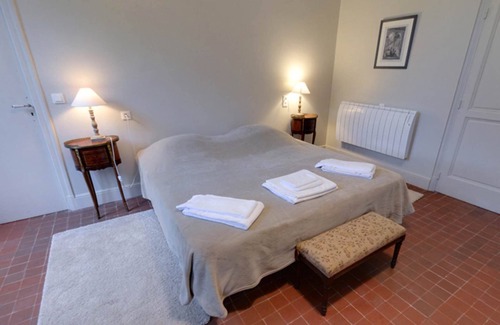 Castelsarrasin House | Gîte Chasselas including a reception room for 40 people