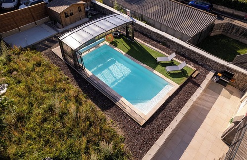 Mont-Dore Villa | Gîte de Charme Avec Piscine Privée Couverte et Chauffée