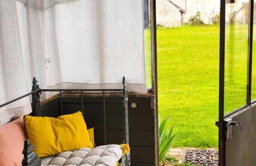 Theillay House | Gîte de charme en Sologne avec grand confort, 3 chambres, cheminée, jardin et promenades en forêt - FR-1-491-438