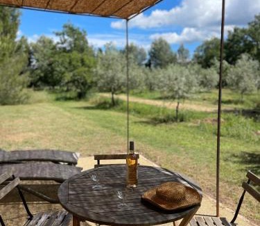 Oppede House | Gîte de charme face au Luberon, avec Jacuzzi