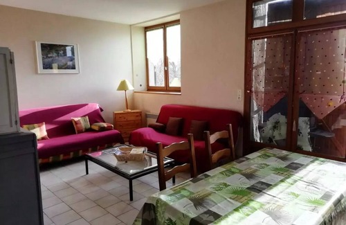 Saint-Hilaire-les-Courbes Villa | Gîte de France Communal gîte 2 ears of corn - Gîte de France 3 people