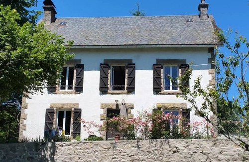 Alleyrat Villa | Gîte de France in Alleyrat 3 ears - Gîte de France 6 people
