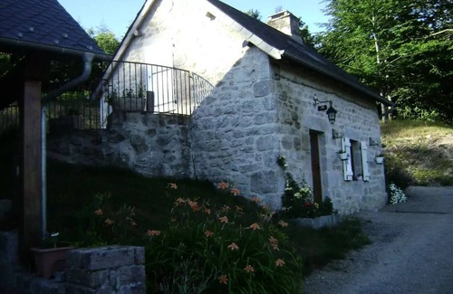 Chaveroche Villa | Gîte de France in Chaveroche 2 ears - Gîte de France 2 people