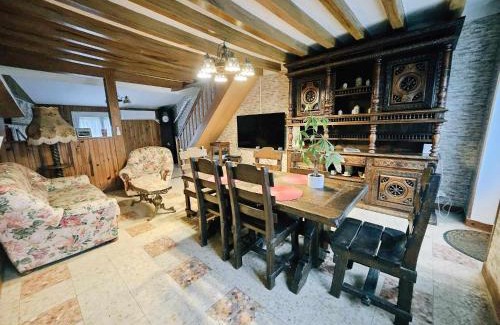 Breteau House | Gîte de Montapeine